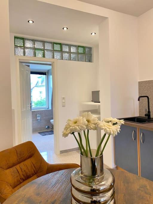 Cozy, Neu, Modern Apartment *